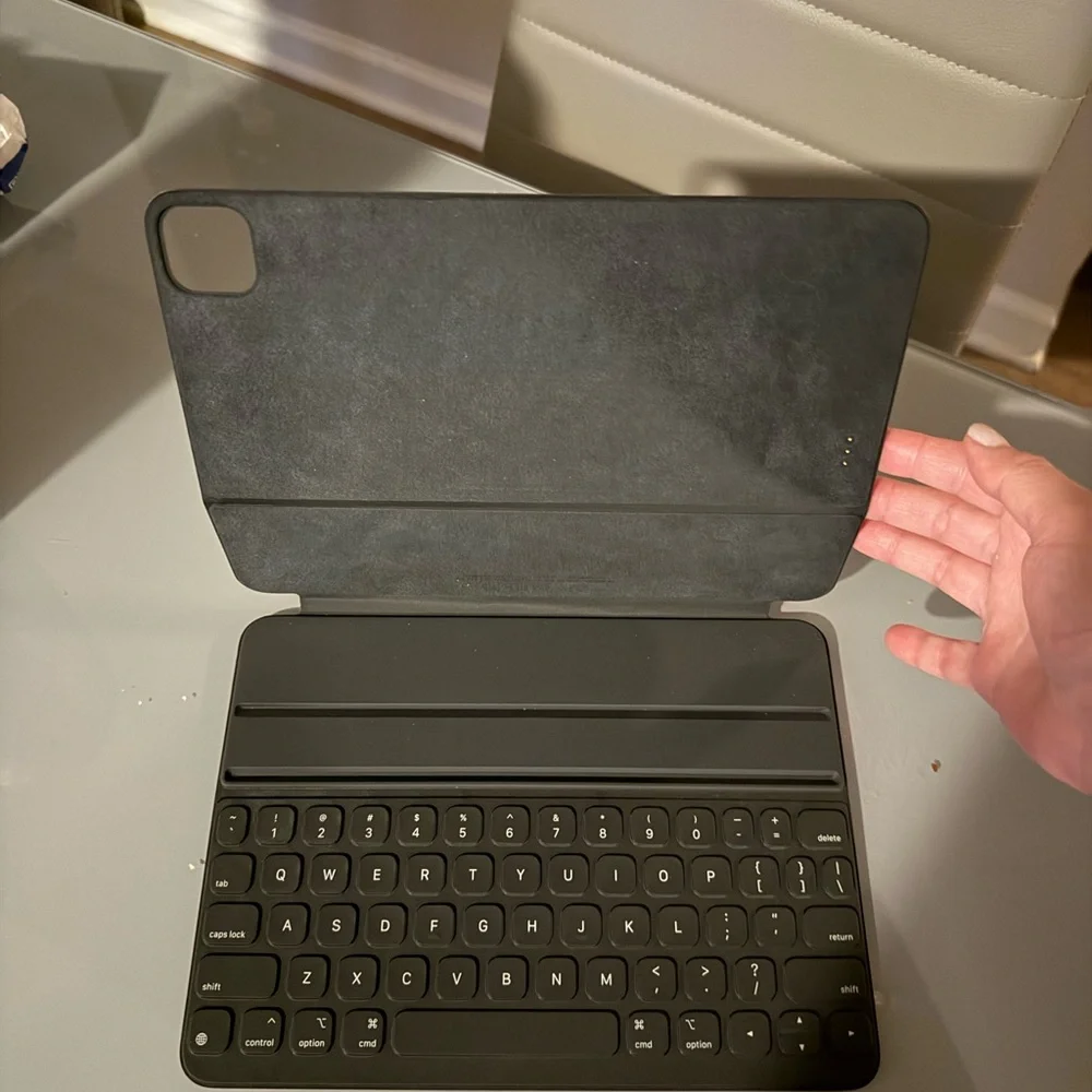 Apple Black Tablet Keyboard Folio